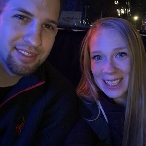 Meet your Posher, Whitney